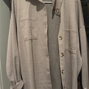 12th Tribe - Livingston Taupe Geo Button Down Top